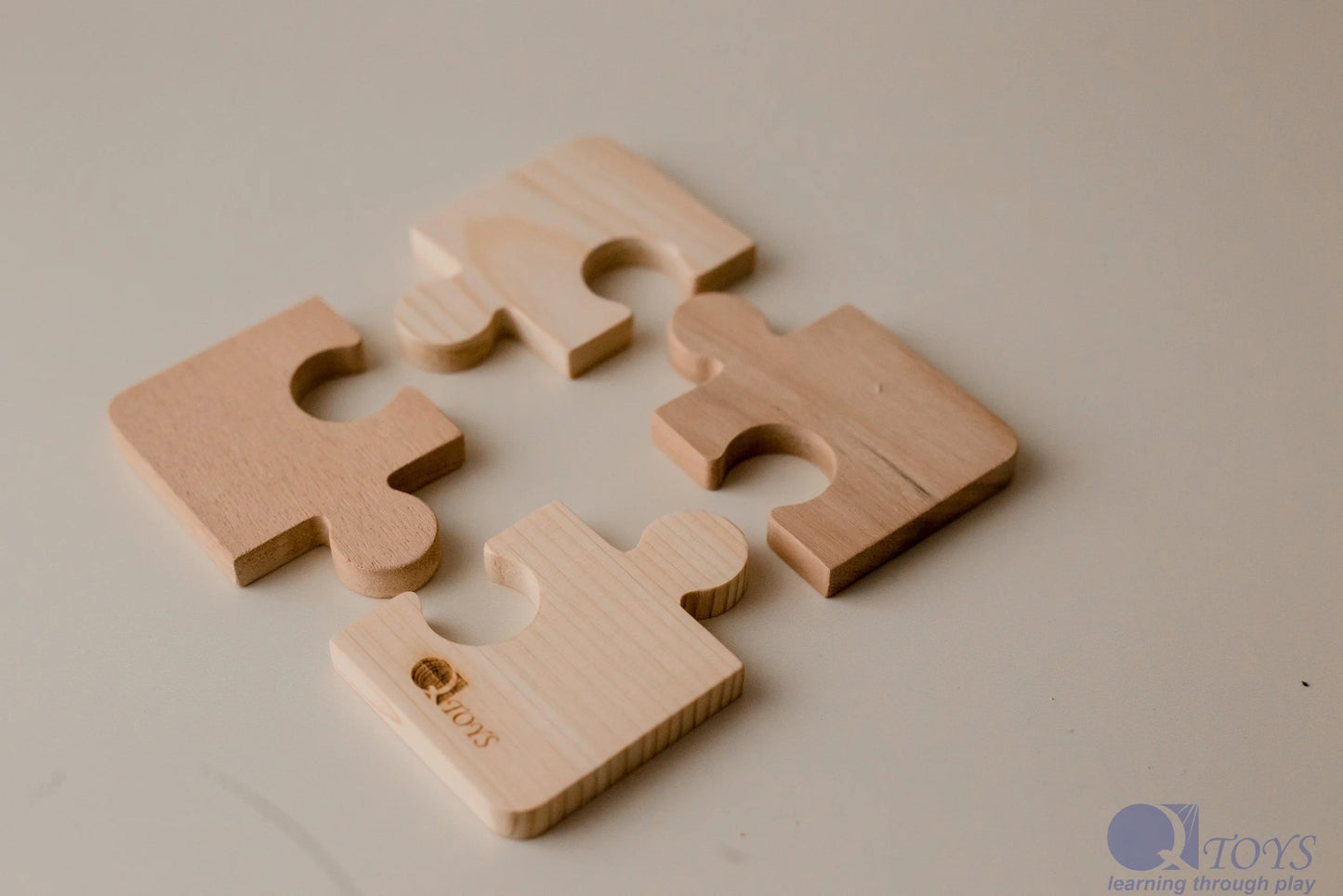 QToys Australia (USA) Starter Set